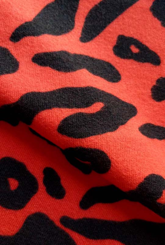 Retazo unico Lanilla estampada leopardo animal print y negro 50x38cm U: F18 - Club de Costura